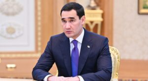 Изненадующая новость: Туркменистан освобождает 365 заключенных по решению президента