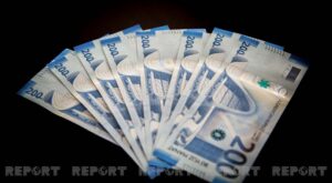 Заработайте свой бонус: 5 млн манатов будет направлено на повышение зарплат налоговых чиновников