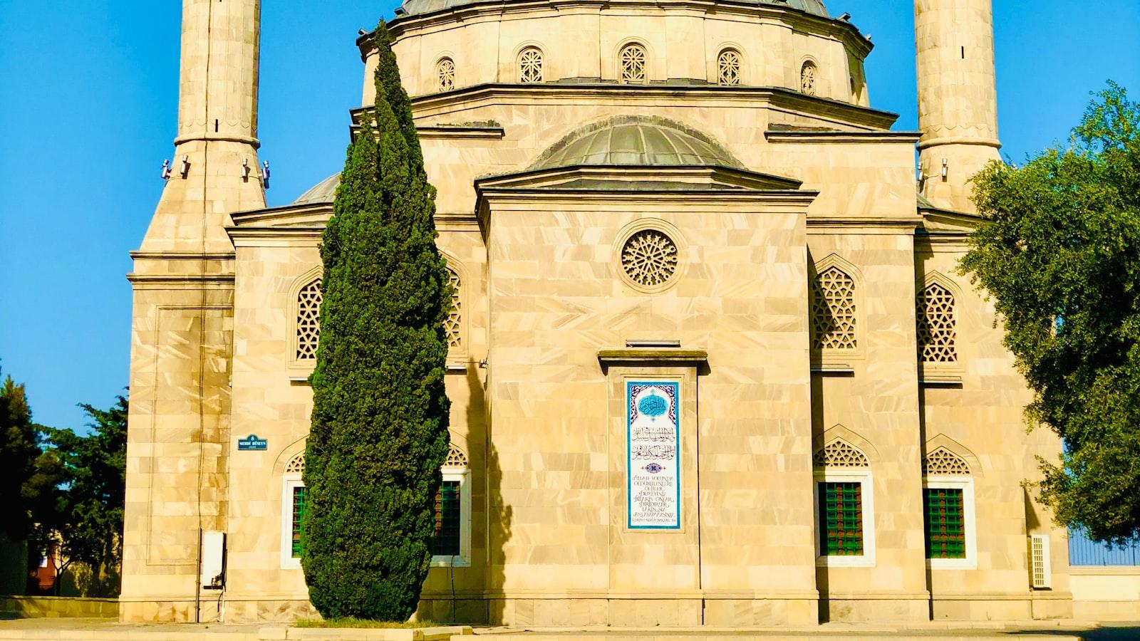 Блюда и специальности, которые стоит попробовать в Баку