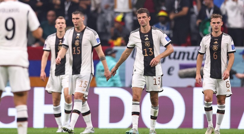 Германии

«Германия в шоке: номер 44 запрещен на новой форме национальной команды!