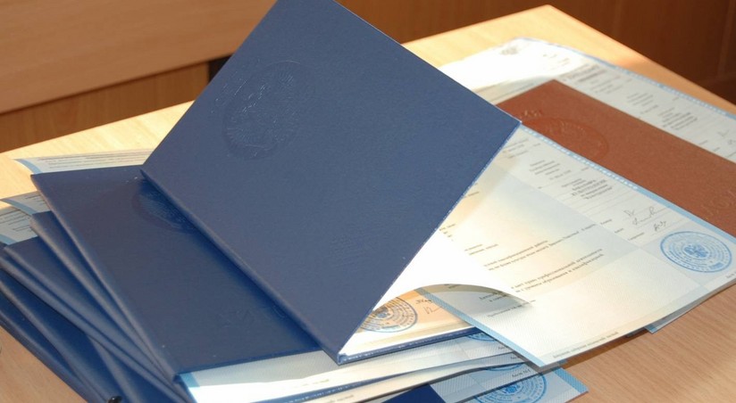 Секретный список вузов: где полученный диплом может оказаться бессмысленным в Азербайджане