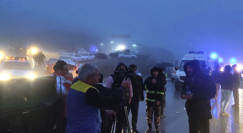 СМИ: Радиус зоны операции по поиску вертолета Раиси сократился до 2 км