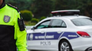 Дорожная полиция обратилась к участникам движения на фоне нестабильной погоды в Азербайджане