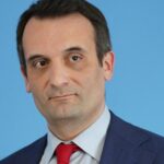 Во Франции призвали объединиться против Макрона, чтобы избежать войны