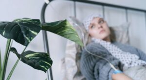 Ученые выяснили, какие люди чаще остальных болеют раком