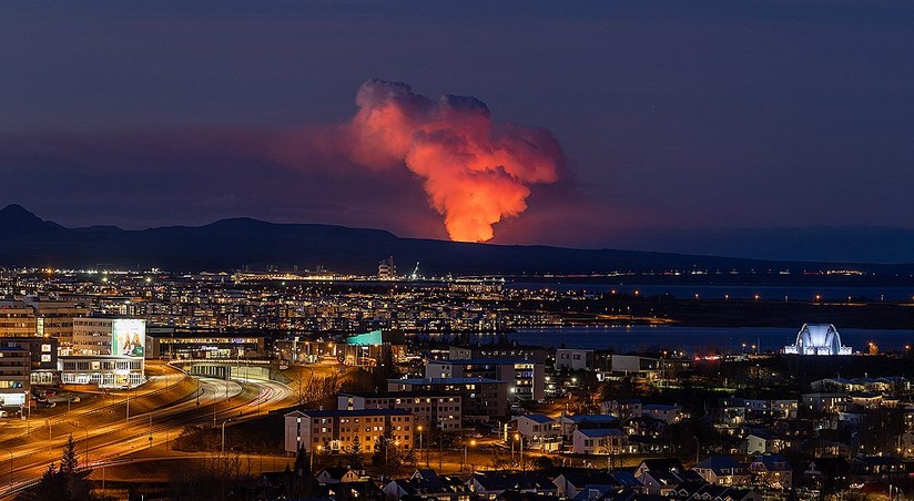 СМИ: На исландском полуострове Рейкьянес началось извержение вулкана