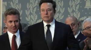 СМИ: Илон Маск тратит на охрану миллионы долларов в год