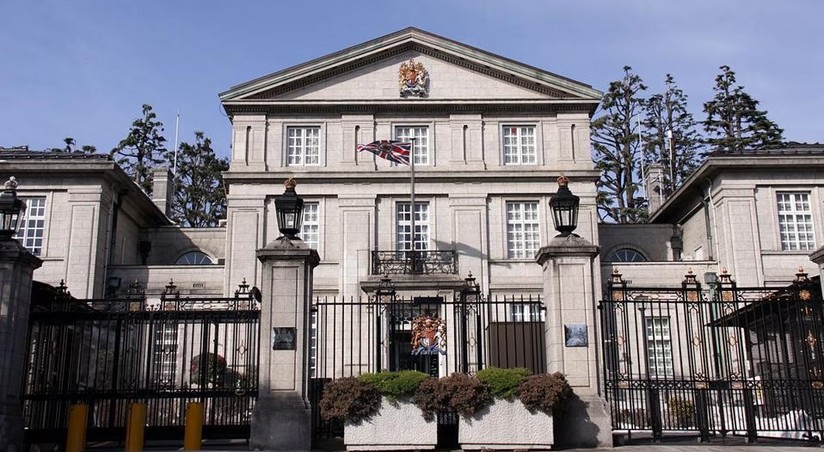 Британия эвакуирует своих граждан из Ливана