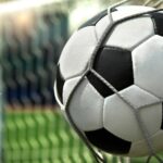 Молодежная сборная Азербайджана по футболу крупно уступила сверстникам из Англии