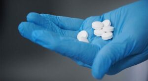 Новый препарат защитит больных Альцгеймером от потери памяти