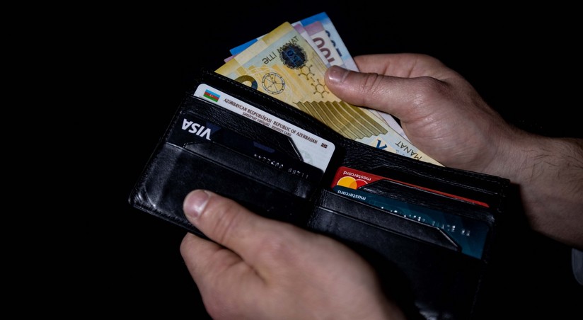 Работник судебной системы, уволившийся по собственному желанию, сможет получить единовременное пособие