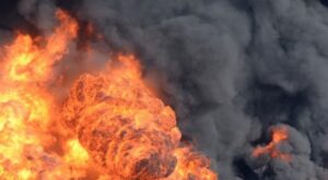 Мрачная катастрофа на английских верфях: пожар унес жизни двух людей, работающих над строительством атомных подлодок