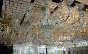 Ослепительные люстры из Кипра теперь доступны в Азербайджане: самый шикарный интерьер дома сделает вас центром внимания!
