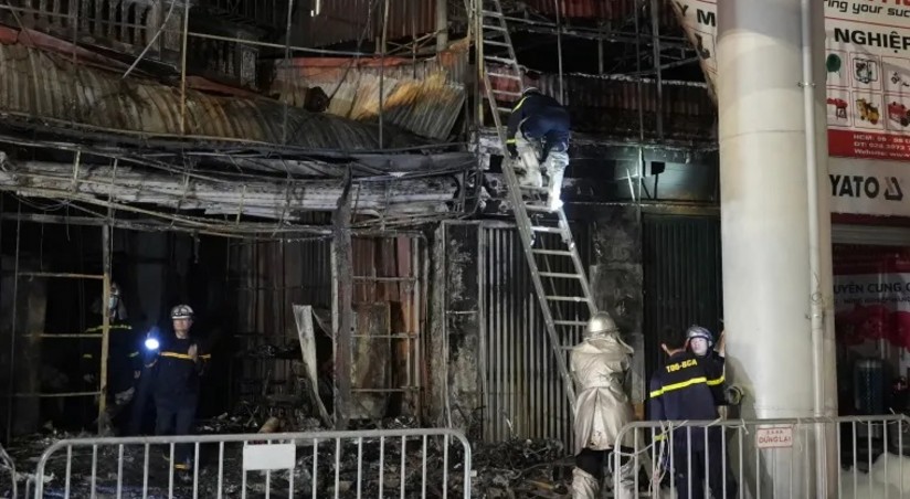 Катастрофа во Вьетнаме: Пожар в караоке унёс десятки жизней