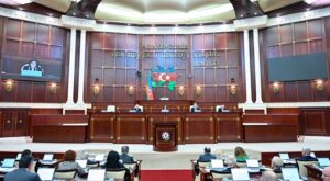 Сегодняшнее пленарное заседание Милли Меджлиса: важные изменения в повестке дня