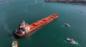 Экстремальное приключение: когда движение судов через пролив Босфор останавливается