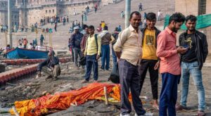 Трагедия на фестивале в Индии: погибли 15 человек в массовой давке