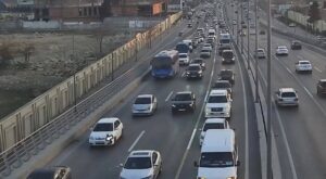 Приключения на бакинских улицах: пробки, узкие дороги и экстремальная езда