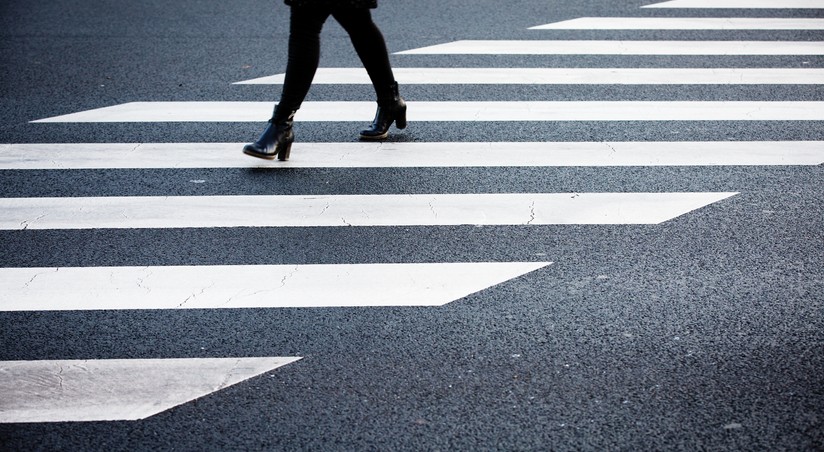 Трагическая гибель пешехода: 53-летний мужчина погиб в ДТП в Гахе