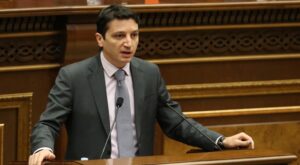 СМИ: Страшное возможно»?

«Министр финансов Армении под угрозой уголовного преследования: Что скрывается за загадочной газетной сенсацией?