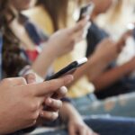 Ограничение доступа к социальным сетям по возрасту: новые меры во Франции и Испании