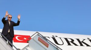 Президент Турции Эрдоган встречается с лидерами Азербайджана в историческом визите