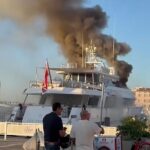 Пожар на роскошной суперъяхте в Сен-Тропе: горячие новости от AFP