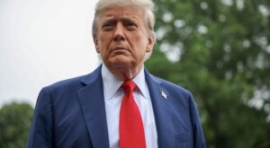 Правда о документах Эпштейна: разоблачающие обвинения против Трампа и его противников