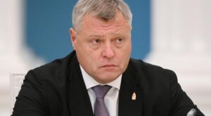 с получением «Ордена Дружбы»

«Мехрибан Алиева удостоена высшей награды: губернатор Астраханской области поздравил ее с «Орденом Дружбы» от РФ