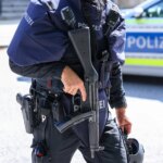 Bild: Из-за стрельбы в многоквартирном доме в центре Берлина ранены пять человек